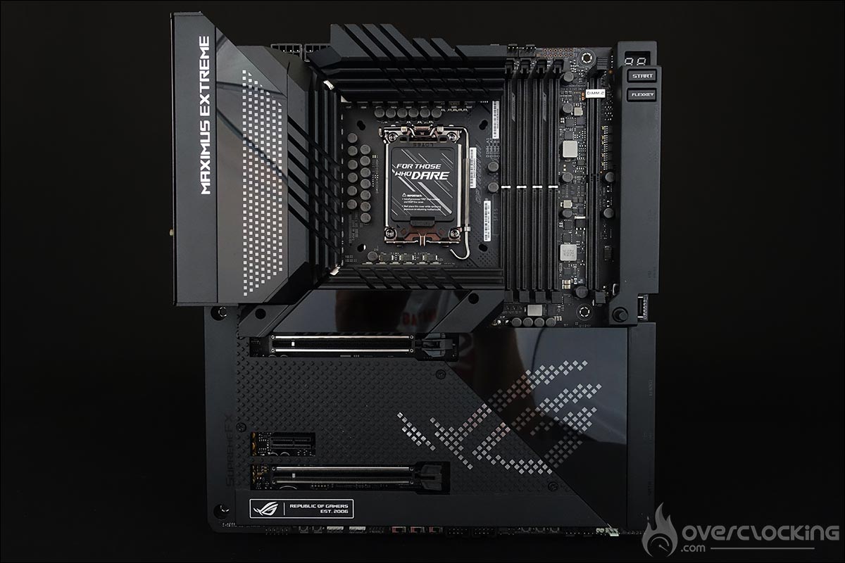 La carte mère ROG Z690 EXTREME d'Asus
