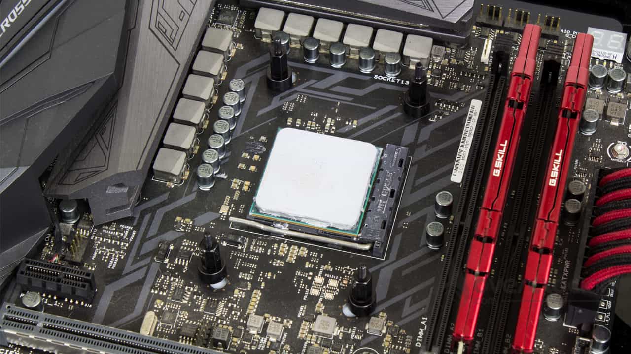 MSI MPG CoreLiquid K360 montage AMD3