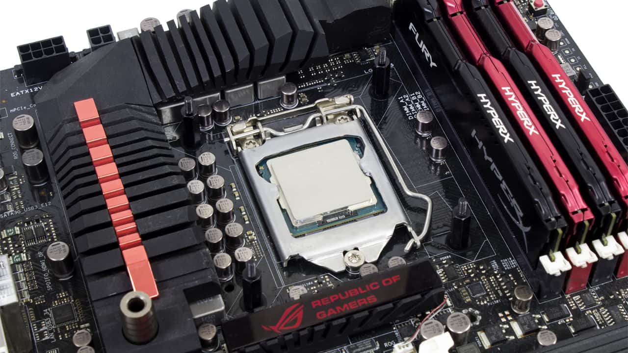 MSI MPG CoreLiquid K360 montage Intel 2