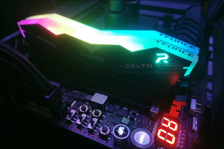 Le kit mémoire Delta RGB 6400 MT/S CL40 de Teamgroup