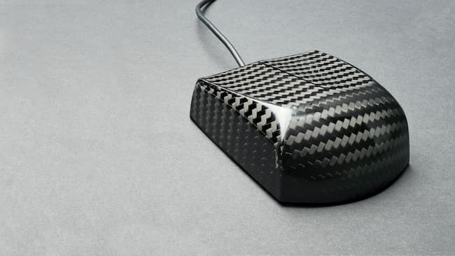 La souris des records : 24gr et 299€