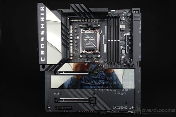 La carte mère ROG Crosshair X670E Extreme - AGESA 1.1.0.0