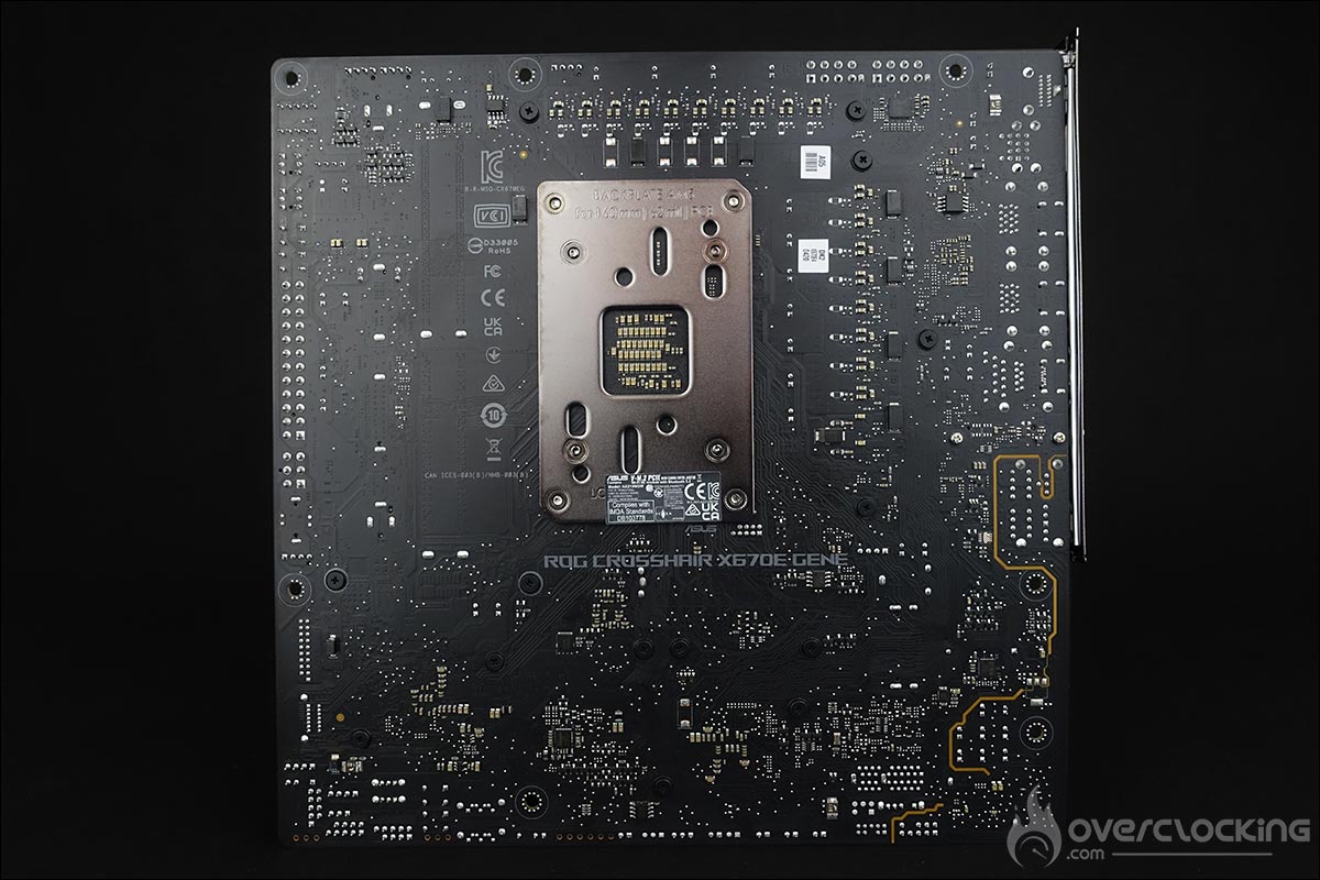 La carte mère ROG Crosshair X670E Gene d'Asus