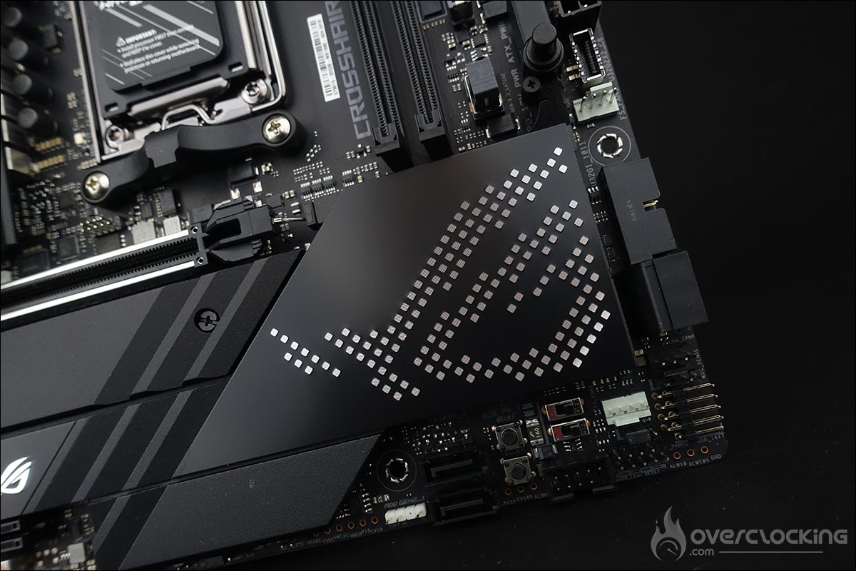 La carte mère ROG Crosshair X670E Gene d'Asus