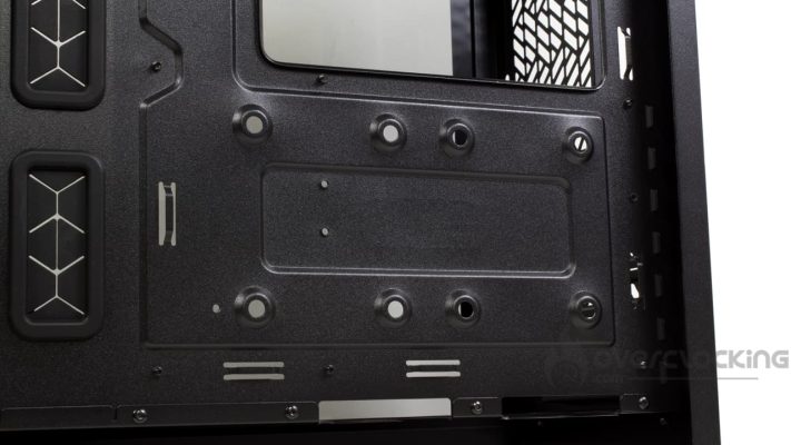Cooler Master MasterBox 520 emplacements 2,5"