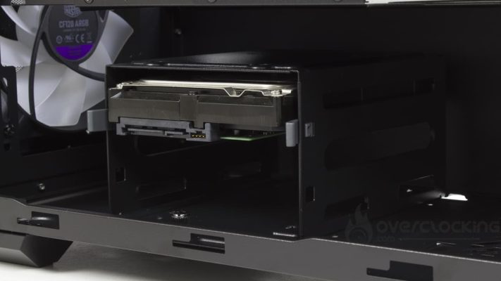 Cooler Master MasterBox 520 montage stockage 2