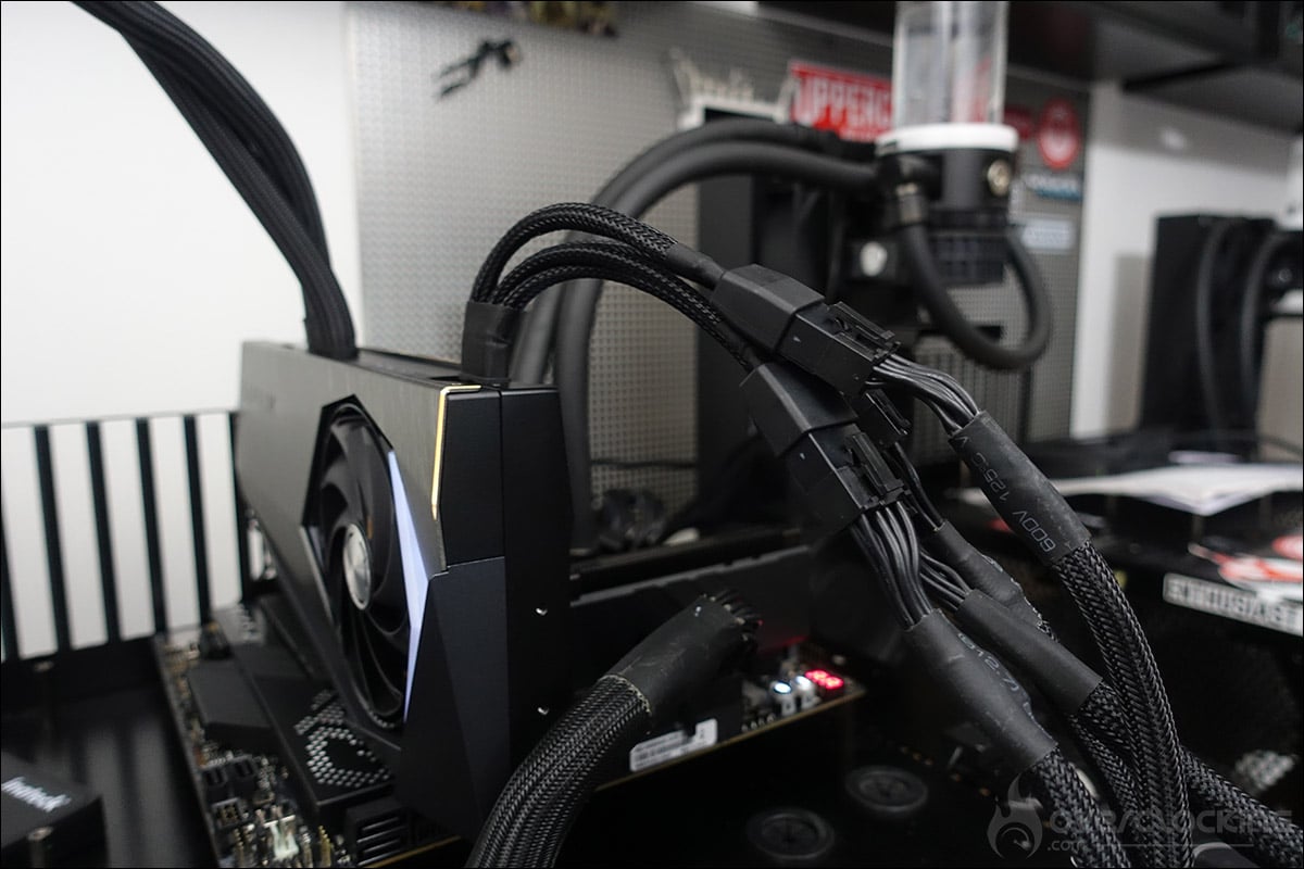 La carte graphique MSI RTX 4090 Suprim Liquid X