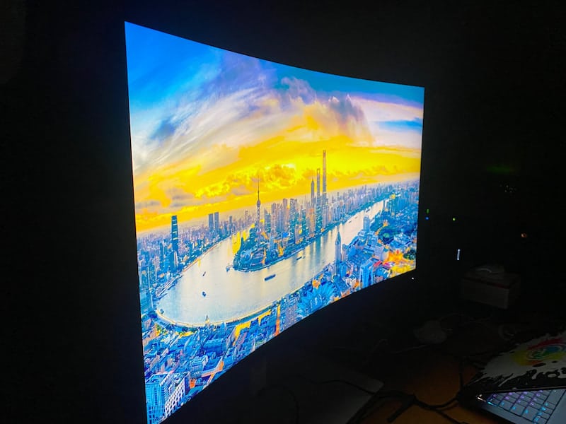 NZXT Canvas 32Q Curved