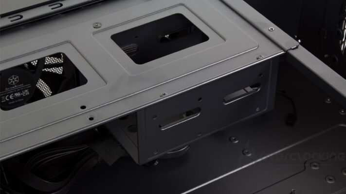 Silverstone Grandia GD11 emplacements stockage