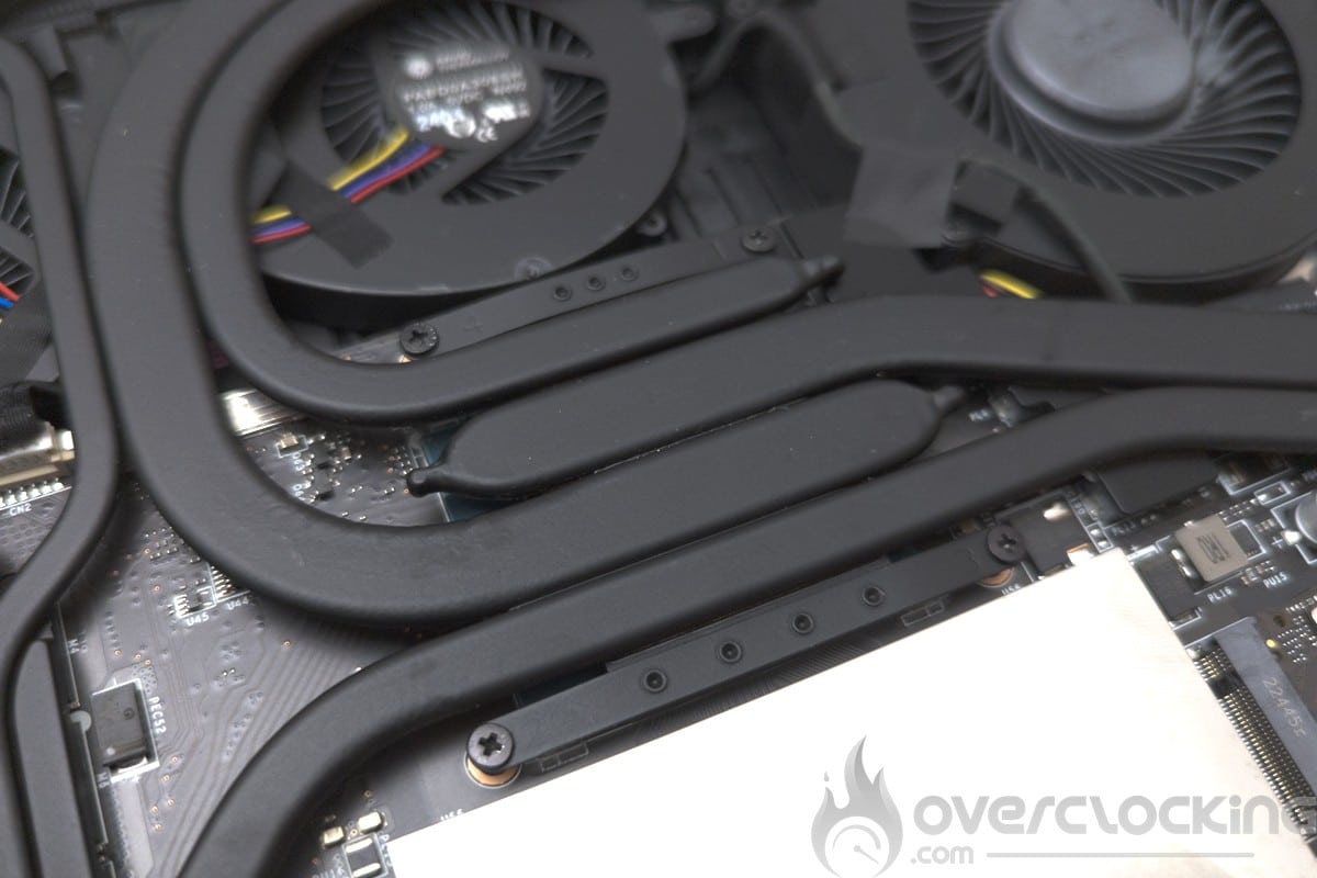 MSI Titan GT77 HX 13VI refroidissement