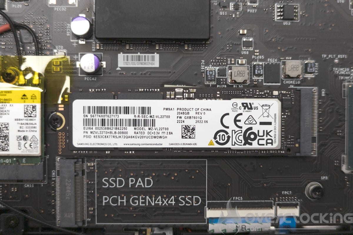 MSI Titan GT77 HX 13VI SSD