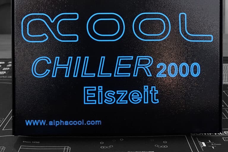 Présentation : chiller Alphacool Eiszeit 2000