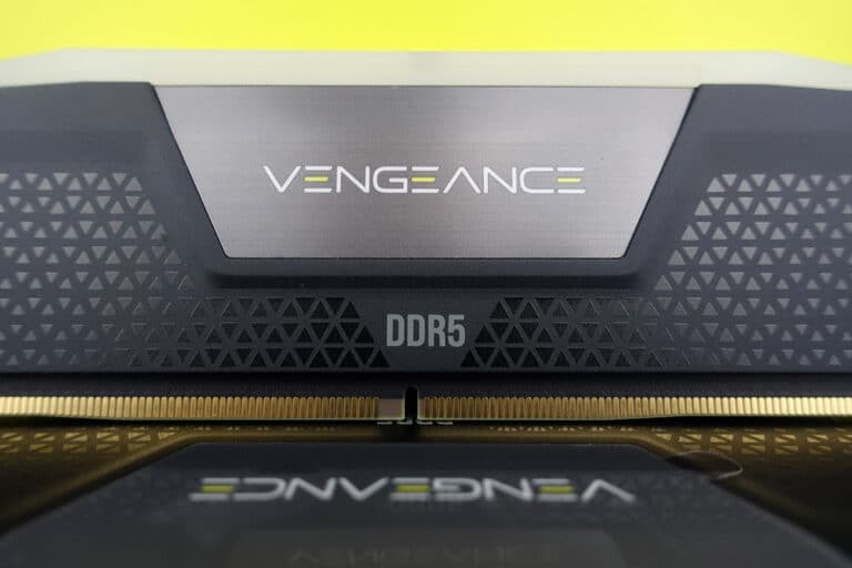 Test : 2 x 24 GB Corsair Vengeance RGB 7000 MT/s CL40