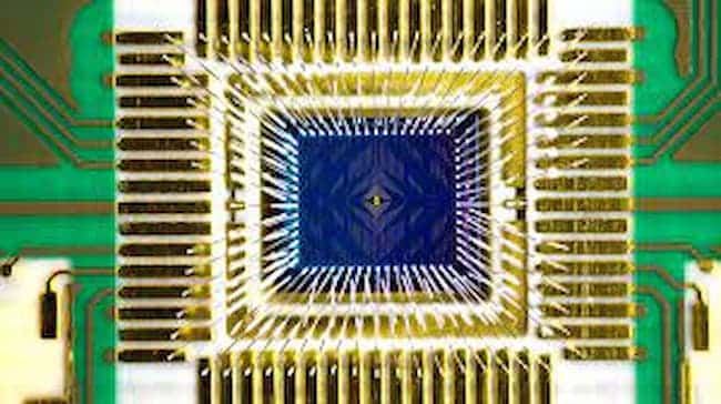 Intel présente sa première puce quantique 12 qubits
