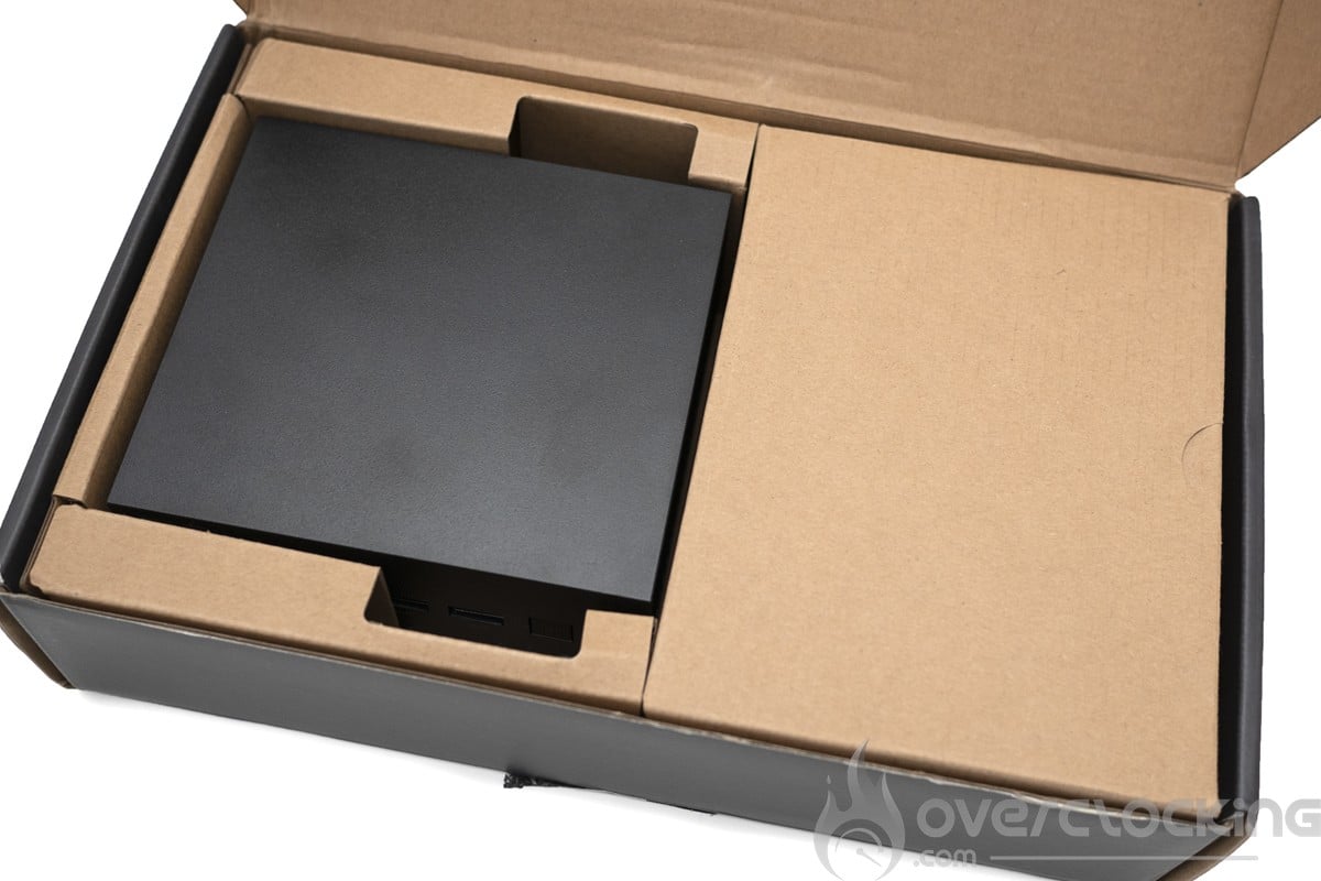 Asus ExpertCenter PN64 - boite