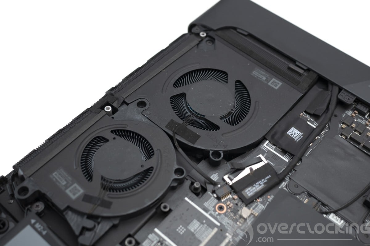 Dell Alienware M16 R1 AMD - ventilateurs CPU