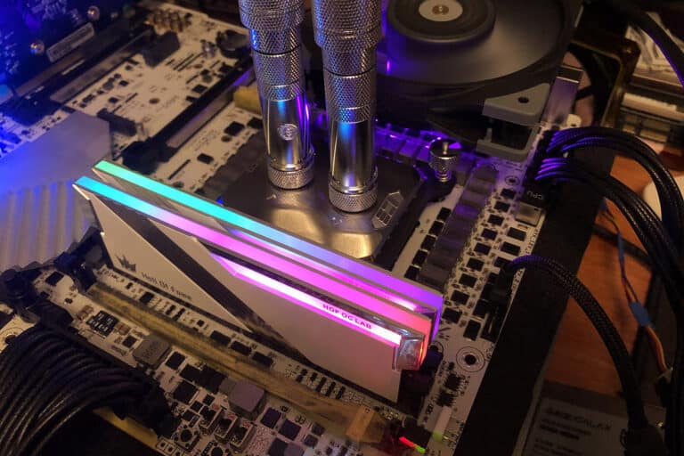 Les performances de la GALAX HOF DDR5 8000 MT/s se dévoile