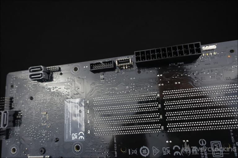 Des cartes mères BTF d&rsquo;ASUS en AM5 ainsi que pleins de produits AMD