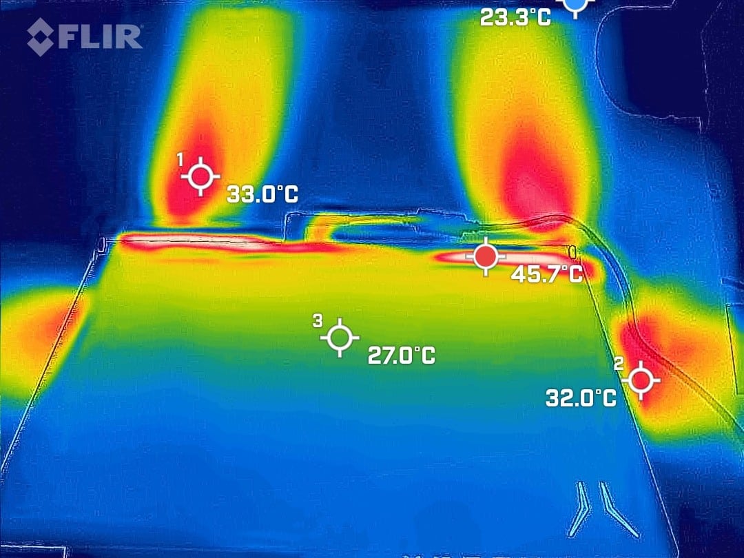 medion erazer major x10 - chauffe LOAD