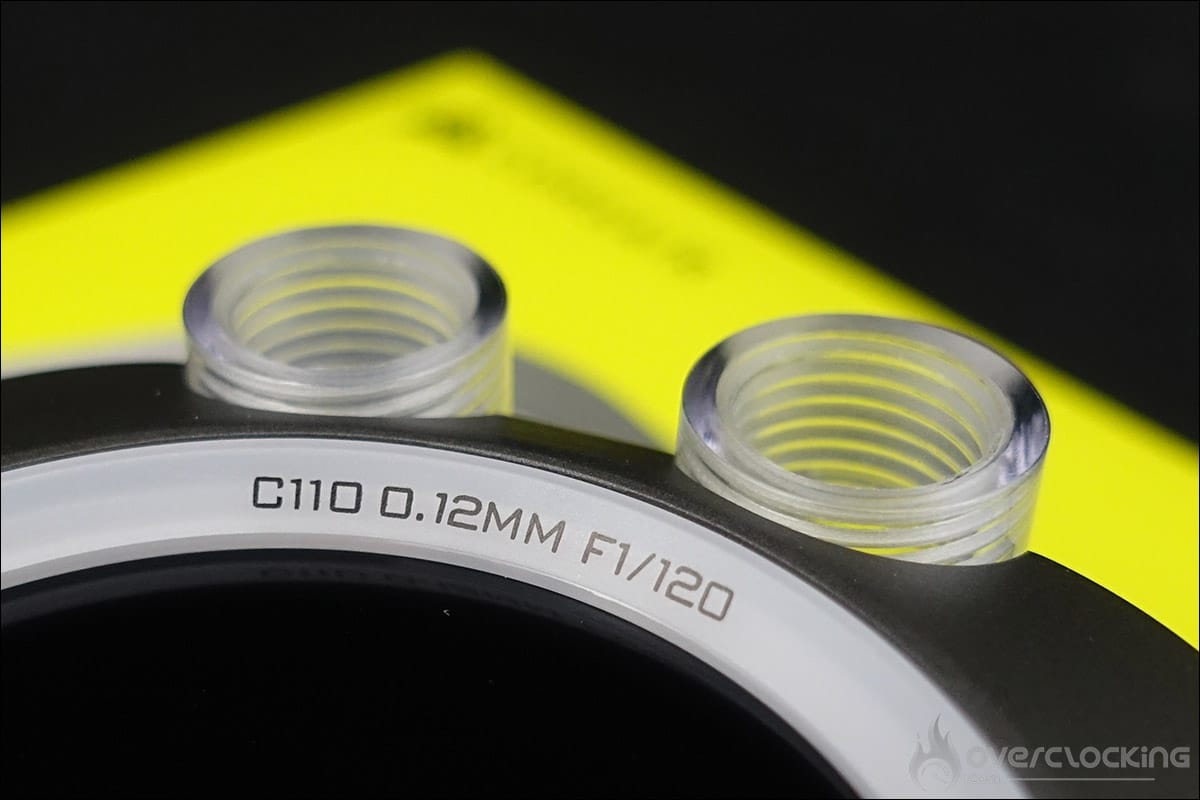 Le waterblock XC7 RGB Elite LCD de chez Corsair