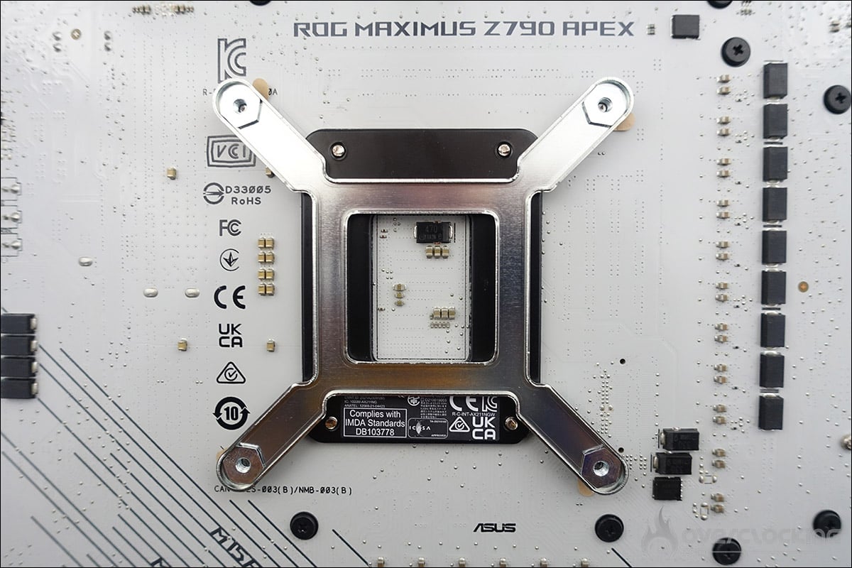 Installation du waterblock XC7 RGB Elite LCD de chez Corsair