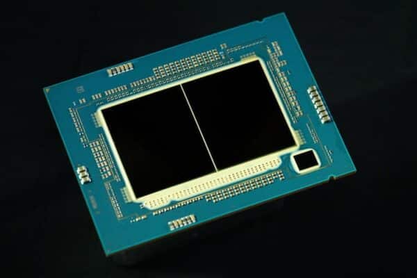 Xeon Platinum 8558P