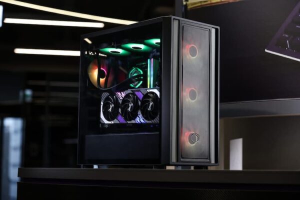 MasterBox 600