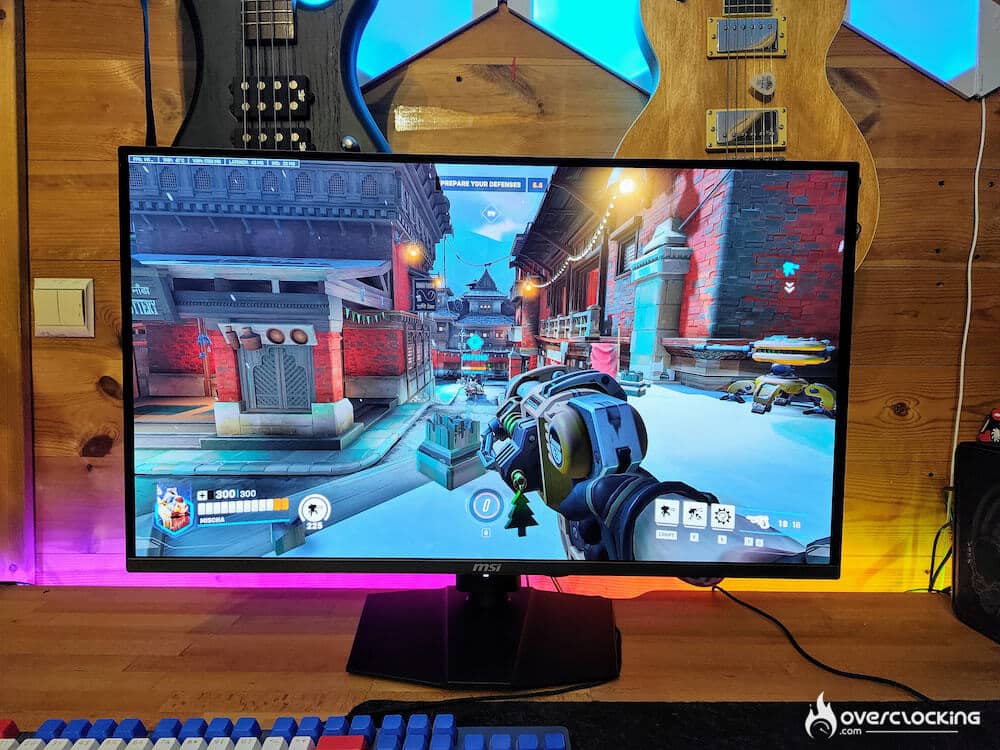 MSI MPG 321URX QD-OLED
