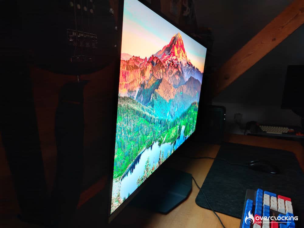 MSI MPG 321URX QD-OLED