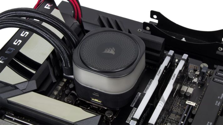 Montage Corsai iCUE Link Titan RX 360 RGB