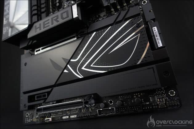 Maximus Z890 HERO du bundle presse ROG