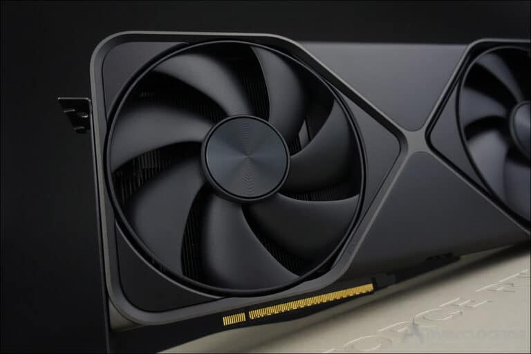 Overclockers.co.uk donne les délais de réappro des RTX 50 !