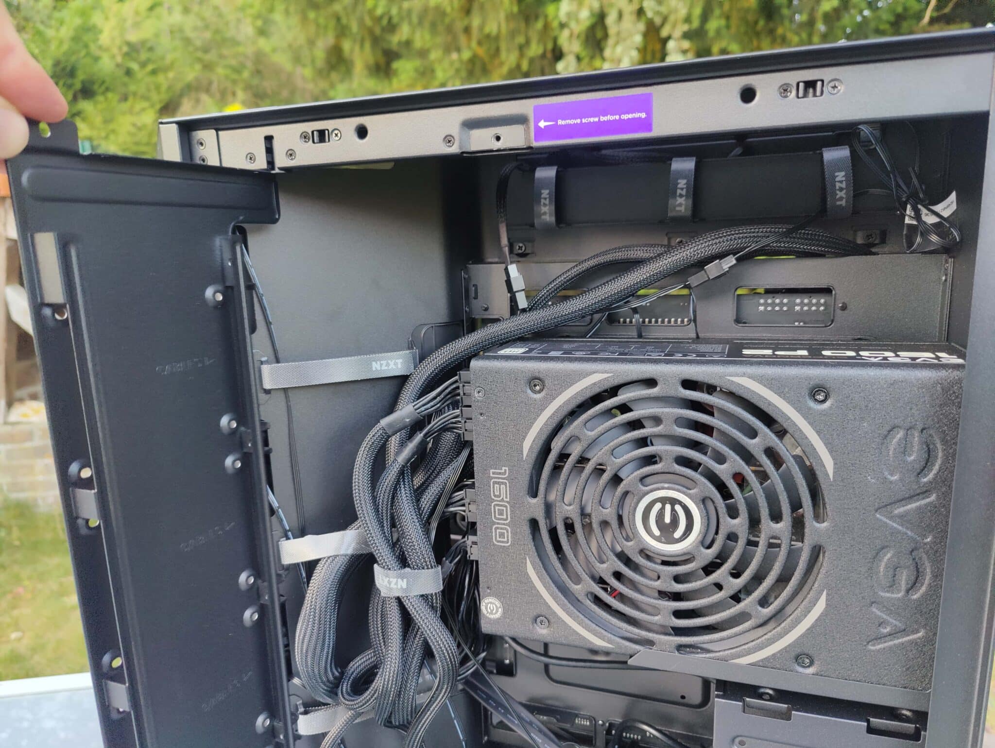 NZXT H9 Flow 2025
