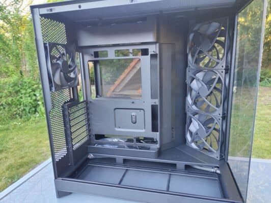 NZXT H9 Flow 2025