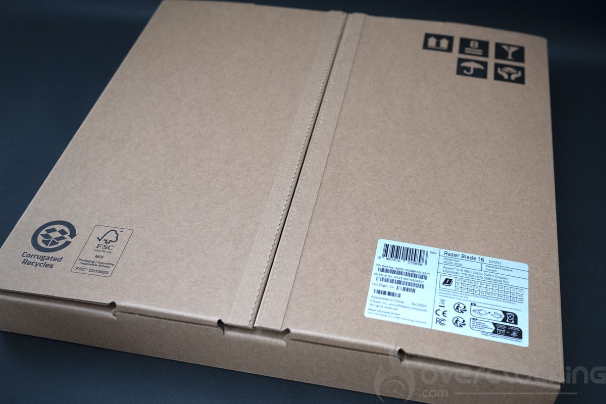 Razer Blade 16 - unboxing