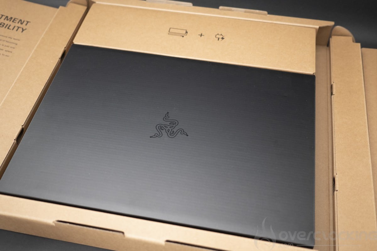 Razer Blade 16 - unboxing