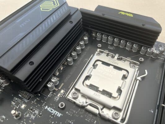B850 TOMAHAWK MAX WIFI