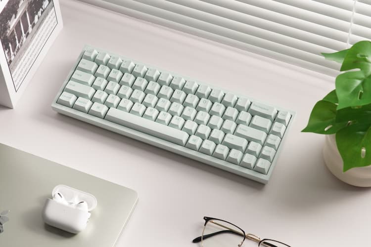 Q16 HE 8K : un clavier en céramique chez Keychron