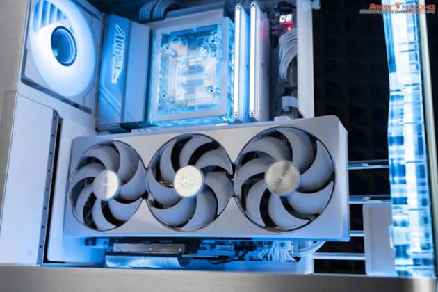 modding-cafe-phanteks