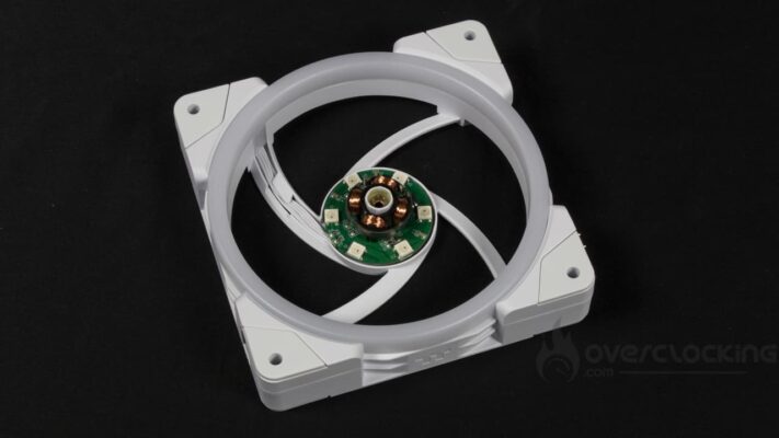 Thermaltake MineCube 360 Ultra aRGB ventilateurs