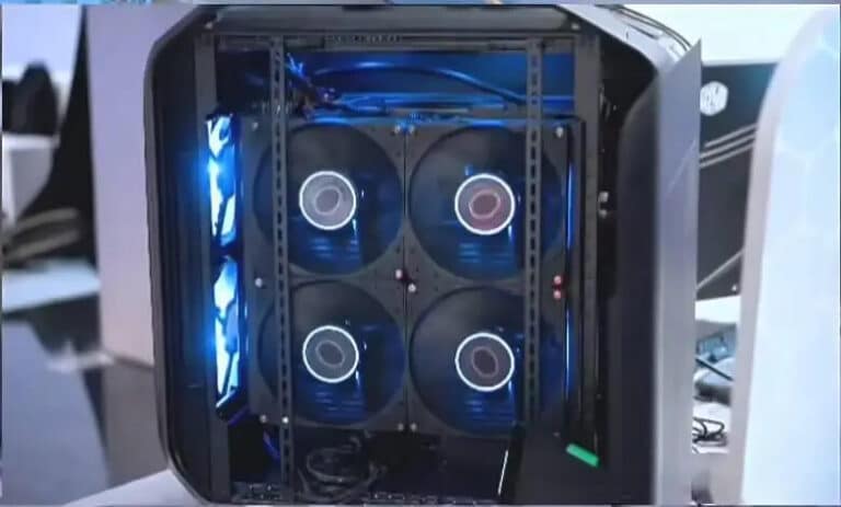 Un AIO de 360 x 360 en préparation chez Cooler Master ?