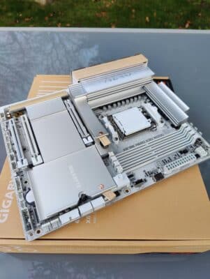 X870E AERO WOOD EDITION