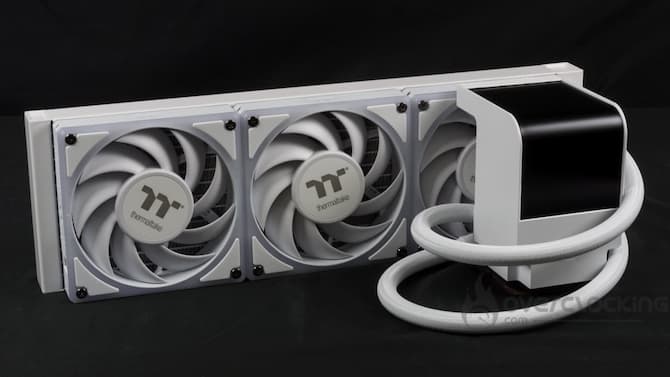 Le MAGCurve 360 Ultra ARGB en détails