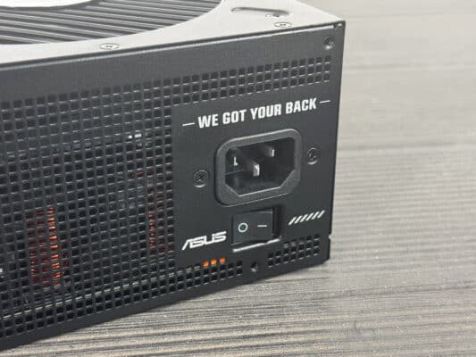 L'ASUS TUF GAMING 1200W Platinum