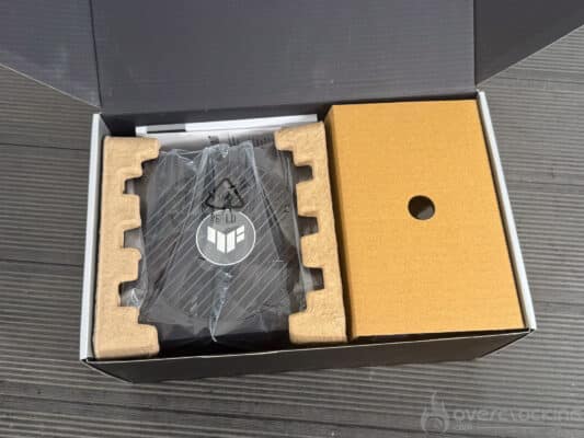 ASUS TUF GAMING 1200W Platinum déballage