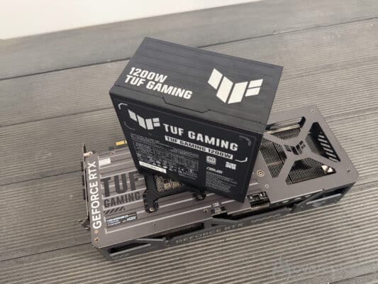 ASUS TUF GAMING 1200W Platinum la configuration de test