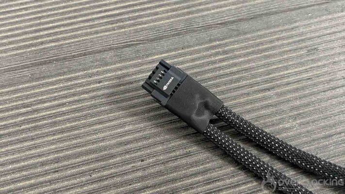 Palit RTX 5070Ti GamingPro-S adaptateur 12VHPWR