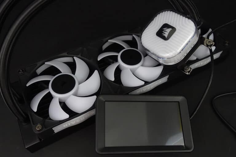 Test : le Corsair iCUE LINK Titan II 360 RX RGB