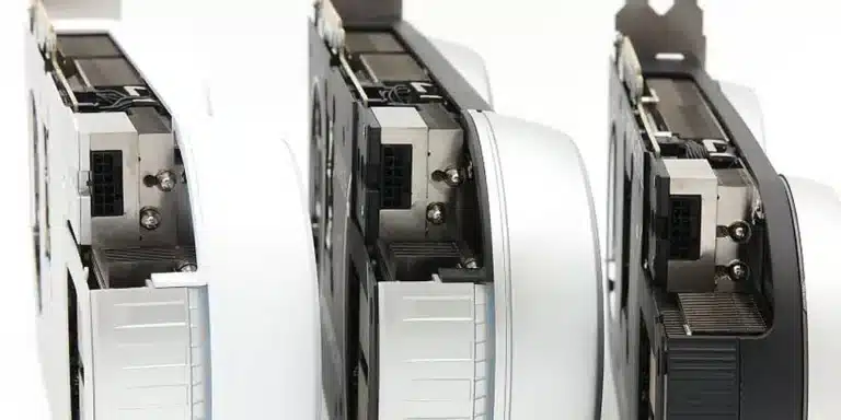 RTX 5080 Infinity : un dissipateur dédié pour le 12V-2×6 ?