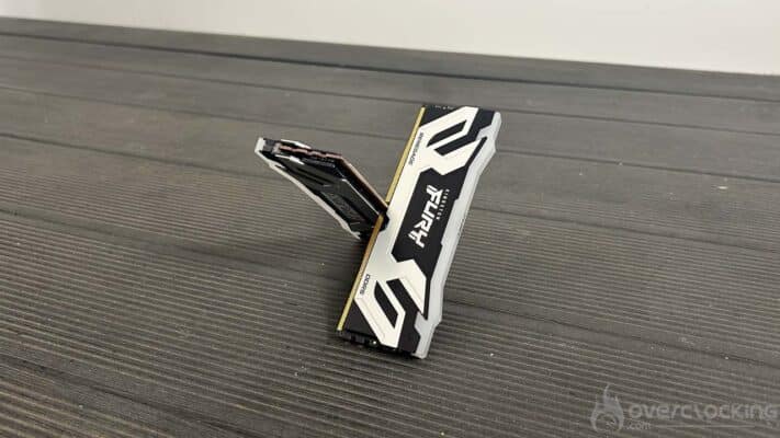 Kingston Fury Renegade 2x24Go 8400MTs